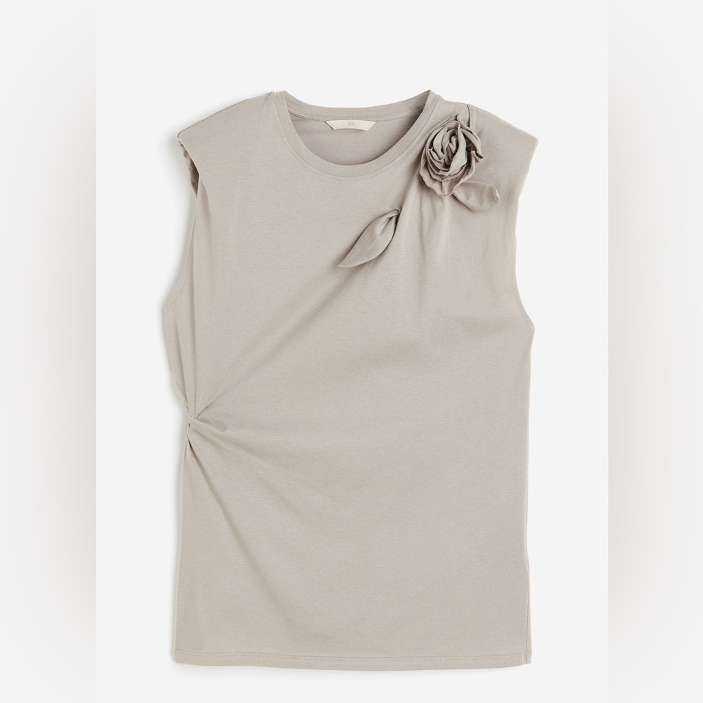 NWT H&M taupe Sleeveless Twist-Ruched Top with Floral Detail - size S